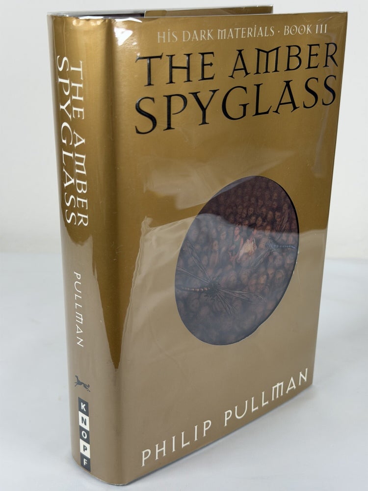 Item #1172 The Amber Spyglass. Philip Pullman.